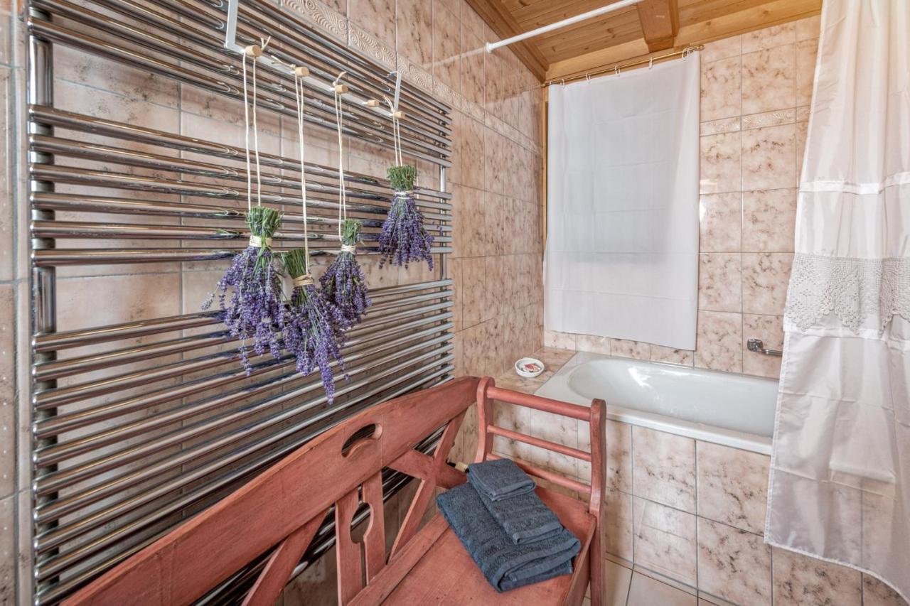 Bnb Deheimelig Huttwil Extérieur photo